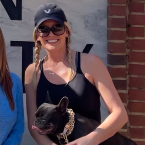 Meet your Posher, Michelle - Picture 2 of 6